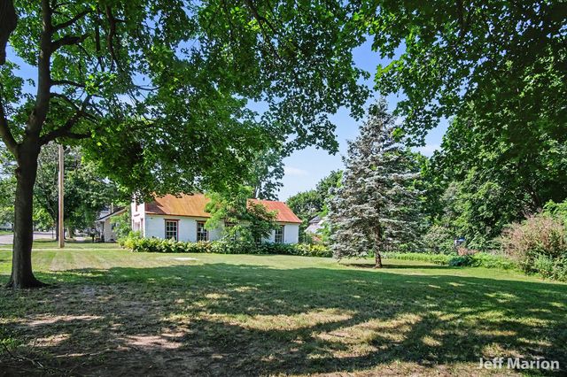 301 N Clay Street, Greenville, MI 48838