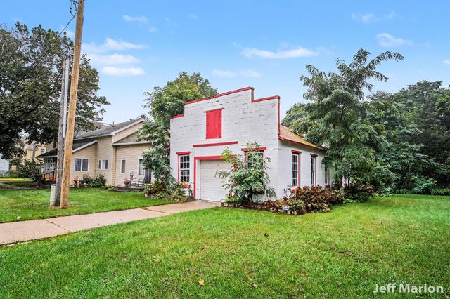 301 N Clay Street, Greenville, MI 48838