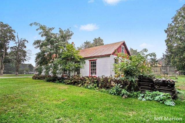 301 N Clay Street, Greenville, MI 48838