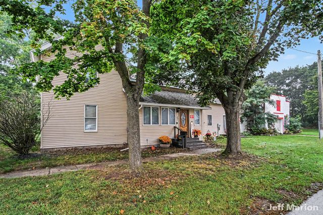 301 N Clay Street, Greenville, MI 48838