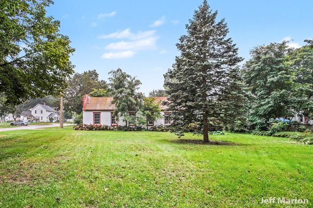 301 N Clay Street, Greenville, MI 48838