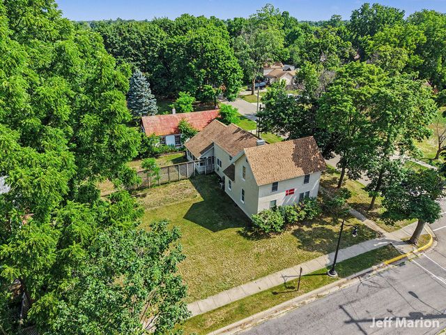 301 N Clay Street, Greenville, MI 48838