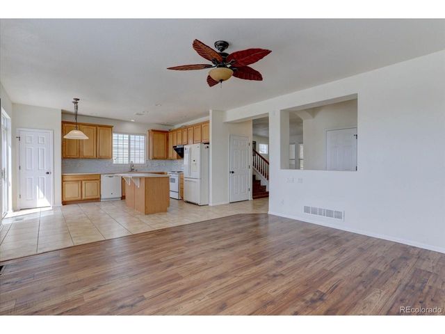 20436 E Flora Dr, Aurora, CO 80013