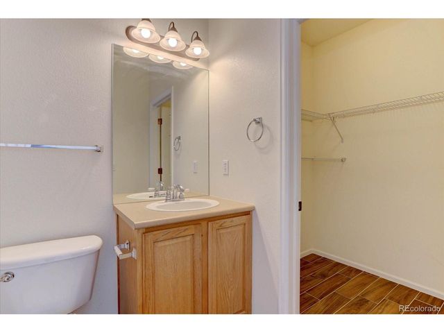 20436 E Flora Dr, Aurora, CO 80013