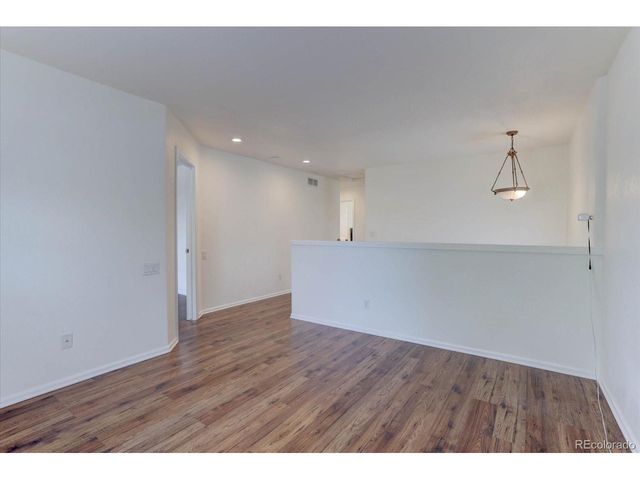 20436 E Flora Dr, Aurora, CO 80013