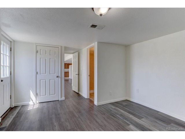20436 E Flora Dr, Aurora, CO 80013