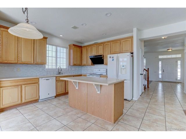 20436 E Flora Dr, Aurora, CO 80013