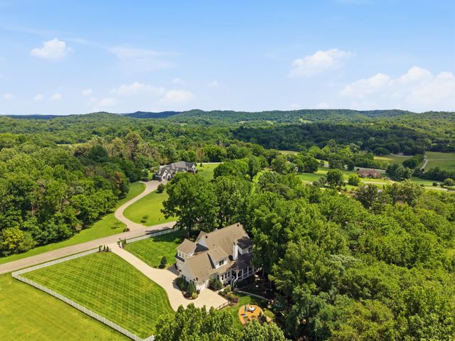 1164 Saddle Springs Drive, Thompsons Station, TN 37179