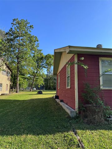 479 County Road, Goodrich, TX 77335