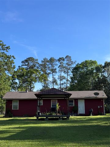 479 County Road, Goodrich, TX 77335
