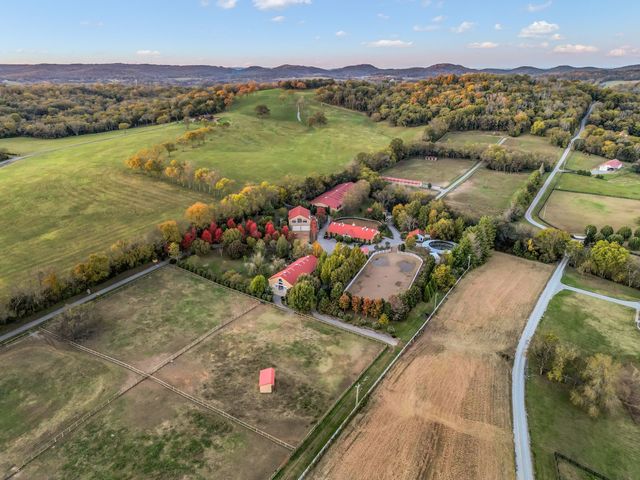 2942 Spanntown Rd, Arrington, TN 37014