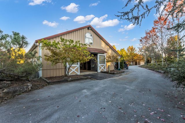 2942 Spanntown Rd, Arrington, TN 37014