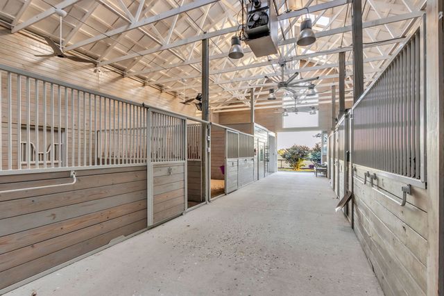 2942 Spanntown Rd, Arrington, TN 37014