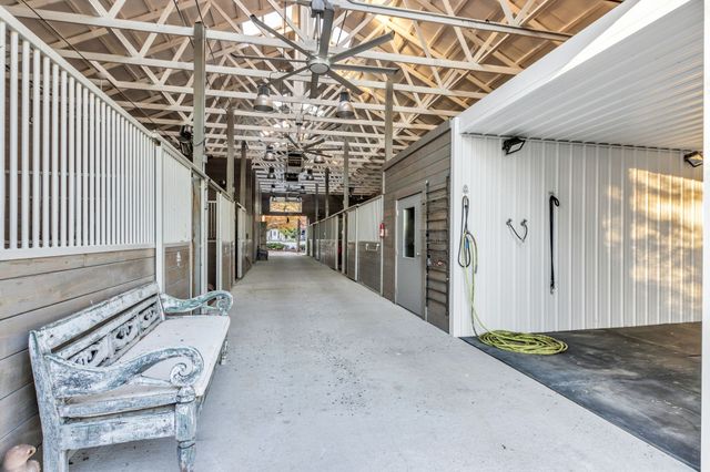 2942 Spanntown Rd, Arrington, TN 37014