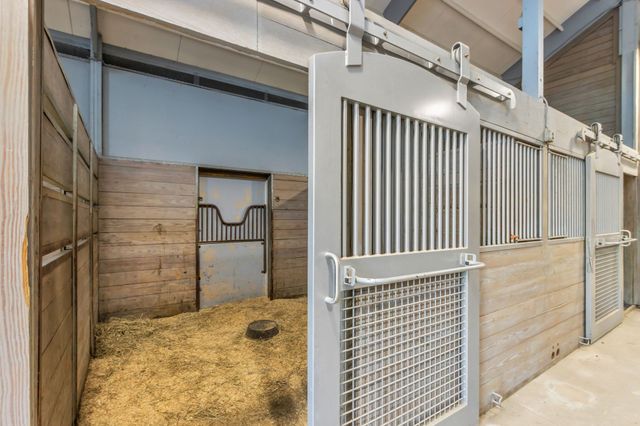 2942 Spanntown Rd, Arrington, TN 37014