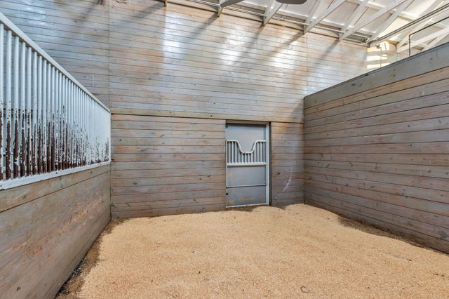 2942 Spanntown Rd, Arrington, TN 37014