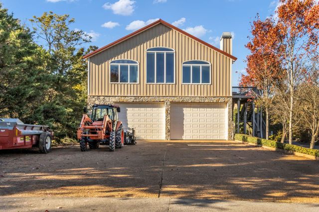 2942 Spanntown Rd, Arrington, TN 37014