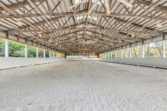 2942 Spanntown Rd, Arrington, TN 37014