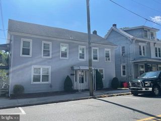 52 W WYOMISSING AVE, Mohnton, PA 19540