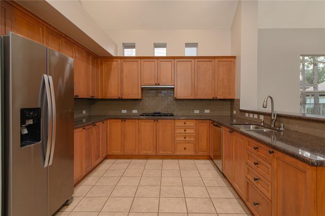 58 S Plum Crest Circle, Spring, TX 77382