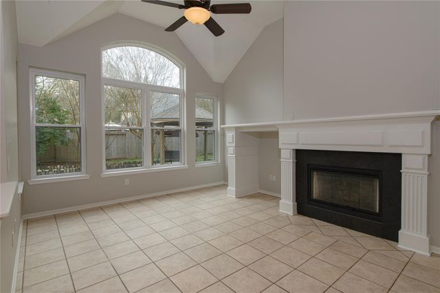 58 S Plum Crest Circle, Spring, TX 77382