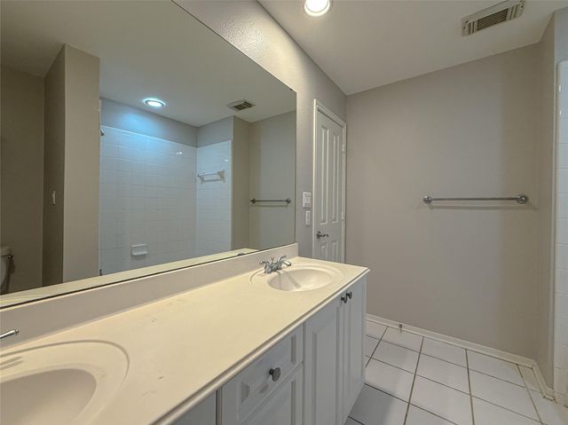 58 S Plum Crest Circle, Spring, TX 77382