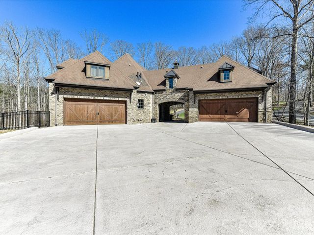 10158 Enclave Circle, Concord, NC 28027