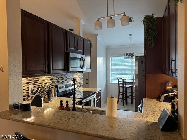 181 Grand Oaks WAY Q203, Naples, FL 34110