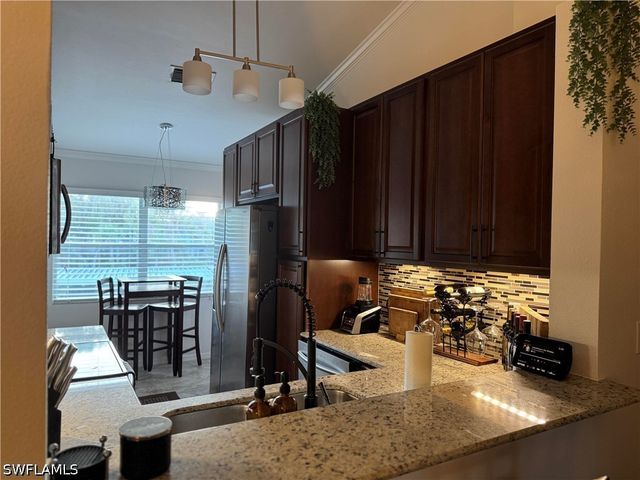 181 Grand Oaks WAY Q203, Naples, FL 34110