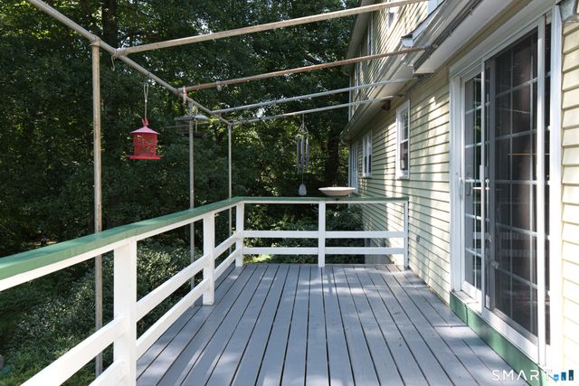 85 Dean Road, East Lyme, CT 06333