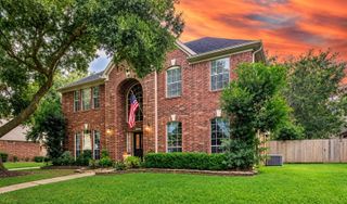 1245 Fawn Valley Drive, League City, TX 77573