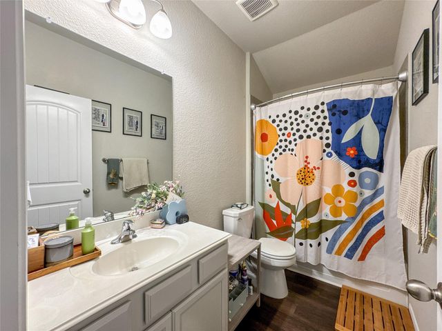 19115 Shoreside Terrace Drive, Manvel, TX 77578