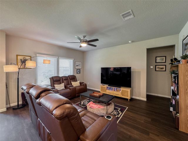 19115 Shoreside Terrace Drive, Manvel, TX 77578