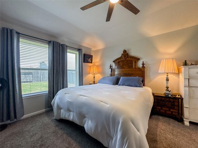 19115 Shoreside Terrace Drive, Manvel, TX 77578