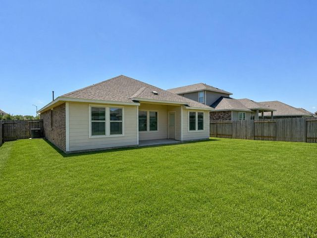 19115 Shoreside Terrace Drive, Manvel, TX 77578