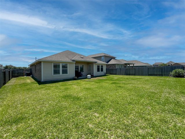 19115 Shoreside Terrace Drive, Manvel, TX 77578