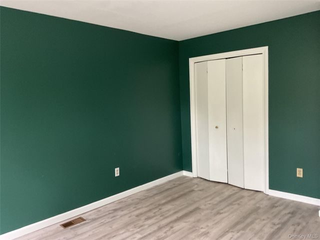 276 Temple Hill Road 303, New Windsor, NY 12553