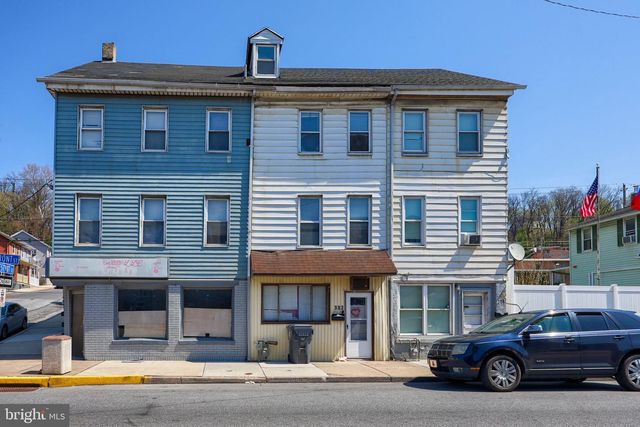 303 S FRONT ST, Steelton, PA 17113
