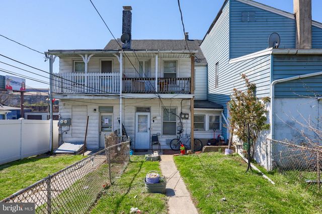 303 S FRONT ST, Steelton, PA 17113