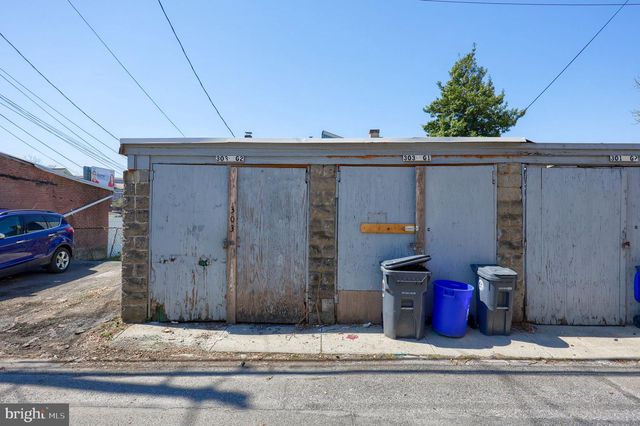 303 S FRONT ST, Steelton, PA 17113
