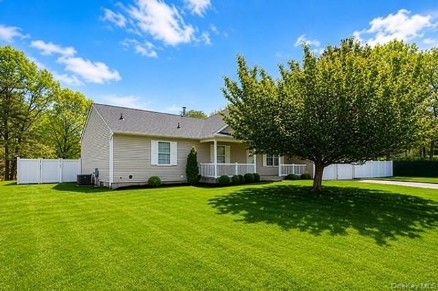 11 Winterberry Drive, Middle Island, NY 11953