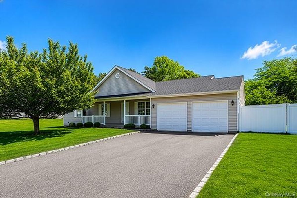 11 Winterberry Drive, Middle Island, NY 11953