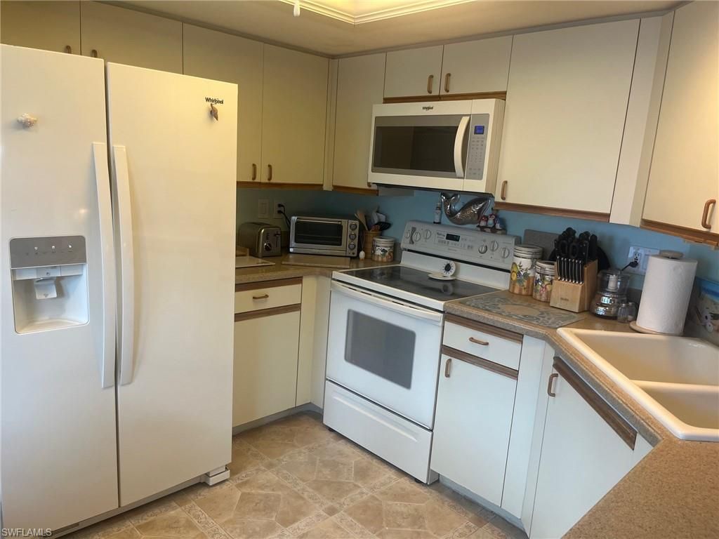 13191 Oakmont DR 8, FORT MYERS, FL 33907 — photo 2