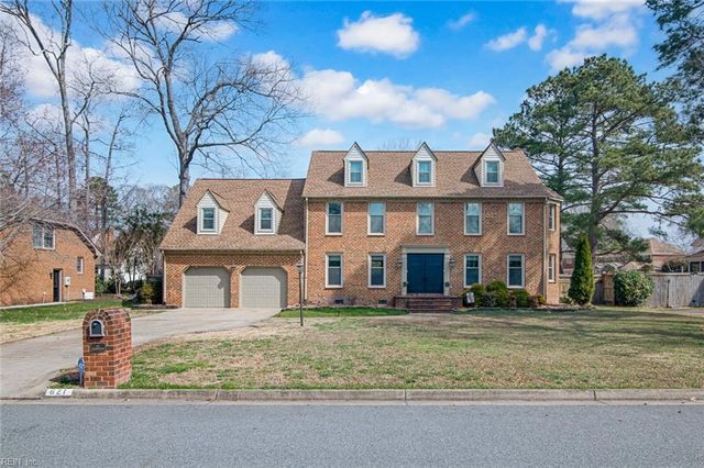 621 Wickwood DR, Chesapeake, VA 23322