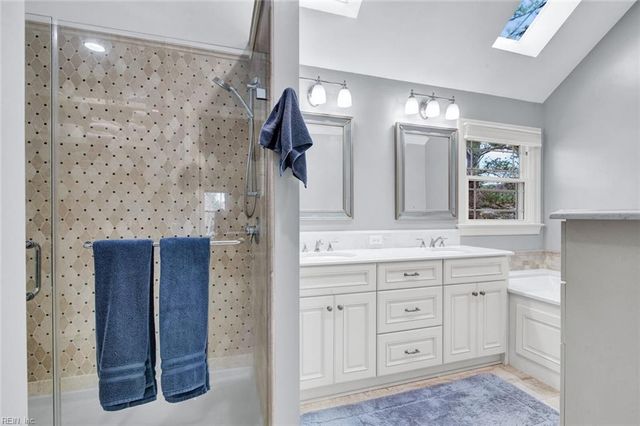 621 Wickwood DR, Chesapeake, VA 23322