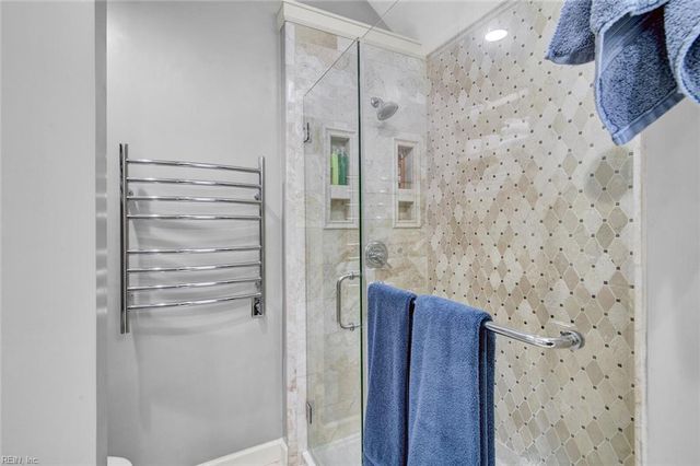 621 Wickwood DR, Chesapeake, VA 23322