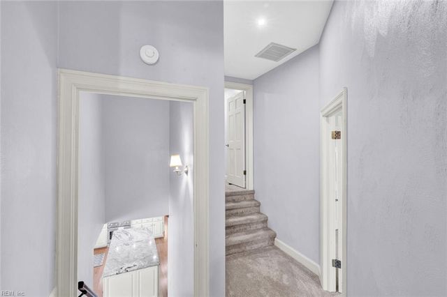 621 Wickwood DR, Chesapeake, VA 23322