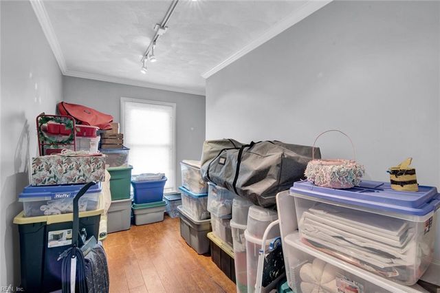 621 Wickwood DR, Chesapeake, VA 23322