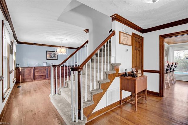 621 Wickwood DR, Chesapeake, VA 23322