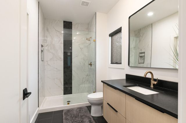 874 E Kenmare Court, Nixa, MO 65714